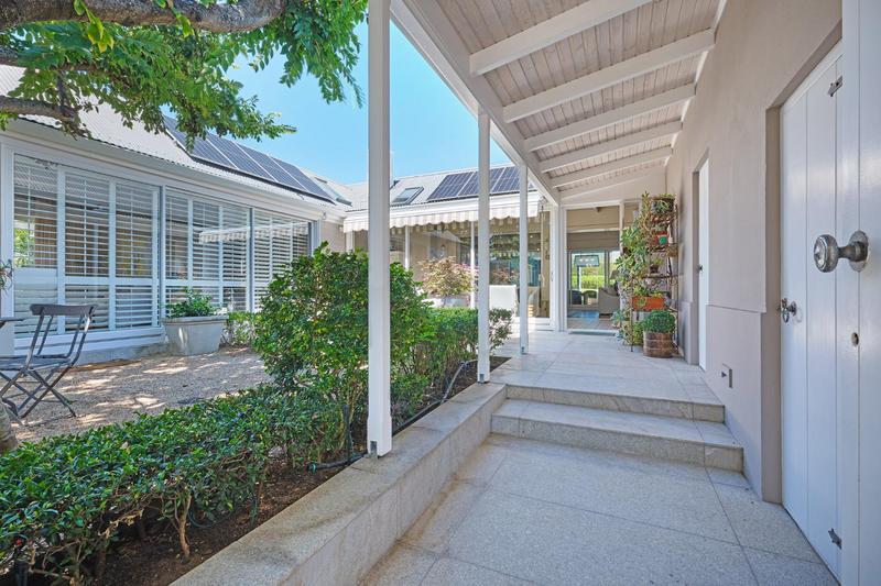 To Let 4 Bedroom Property for Rent in Steenberg Estate Western Cape
